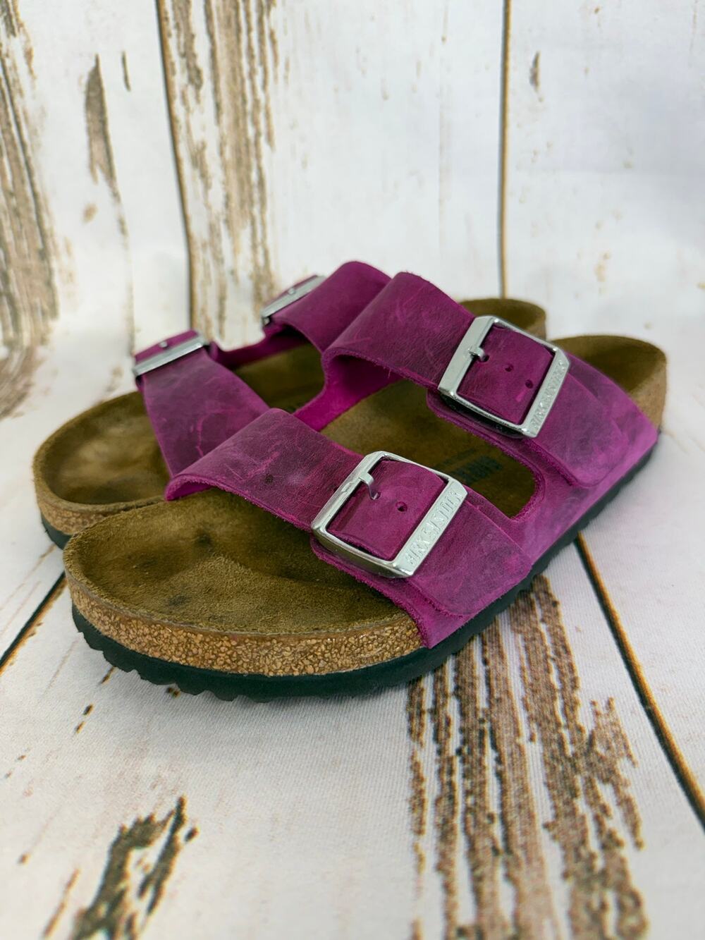 Birkenstock, Arizona Suede Leather Sandals. Size 38(7/7.5). Excellent condition!